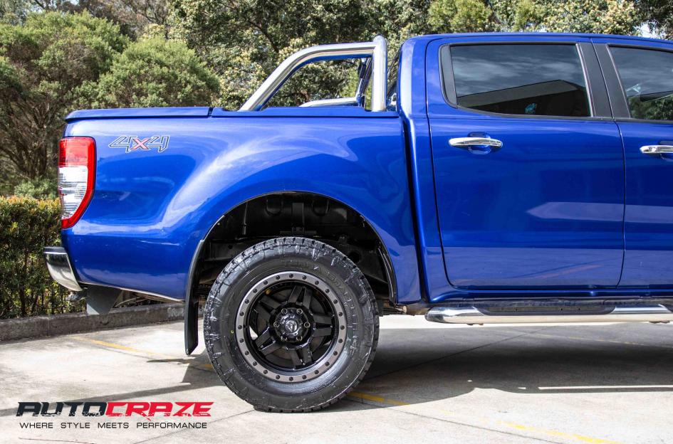FORD RANGER ANZA MATTE BLACK WITH ANTHRACITE RING